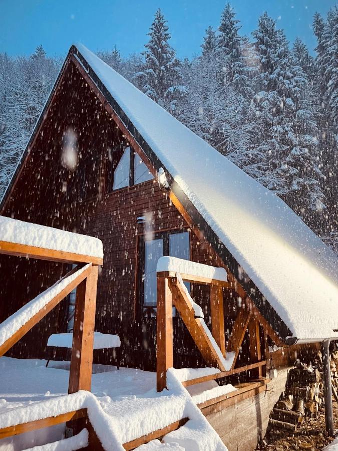 Wild Cabin Malaia Buitenkant foto